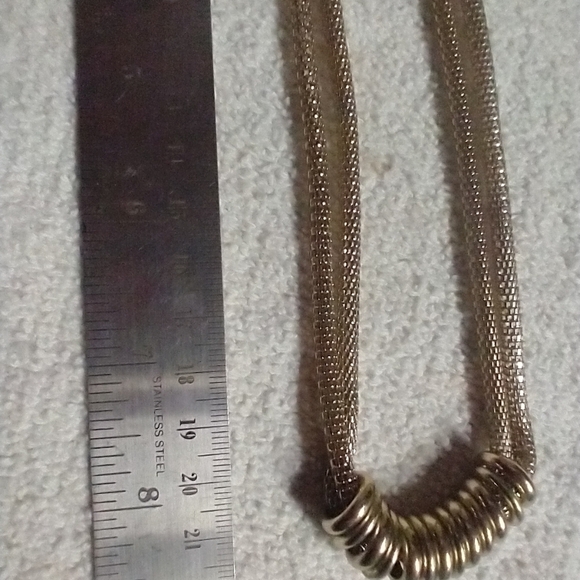 Goldtone mesh double layer circles necklace - Picture 3 of 4